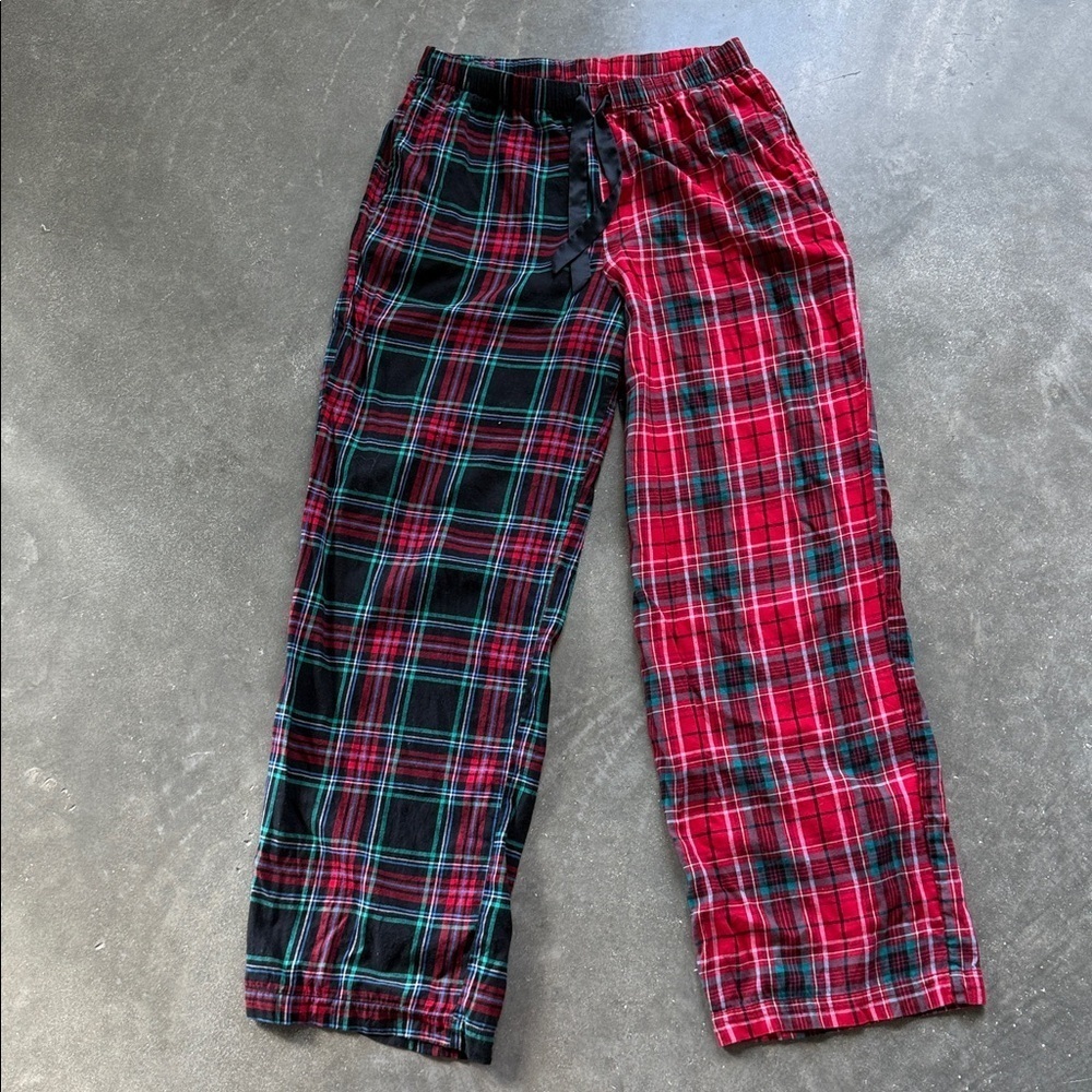Victoria’s Secret Plaid Flannel Pajama Set - Picture 8 of 14